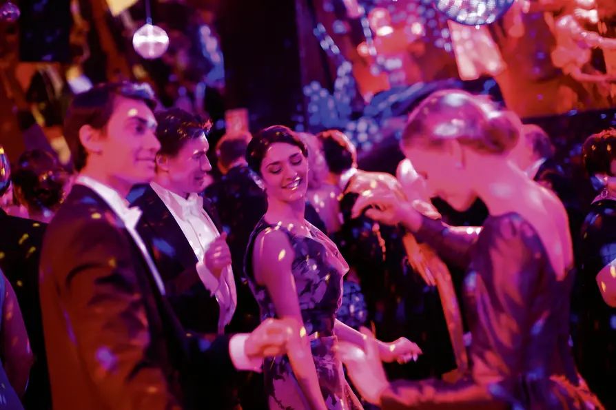 Dancing visitors at the Opera Ball