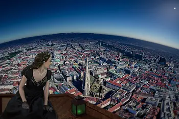 Sujet Sisi flies over St. Stephen's Cathedral